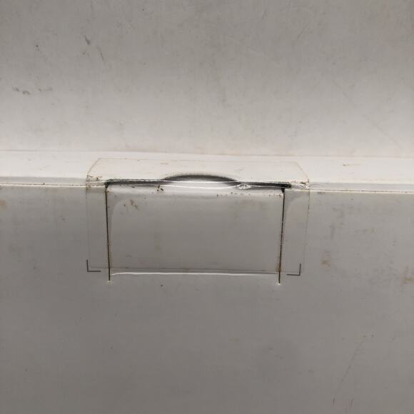 LG Storage GP60NB50 External Ultra Slim Portable DVD RW 8x Black NEW SEALED - Picture 3 of 4